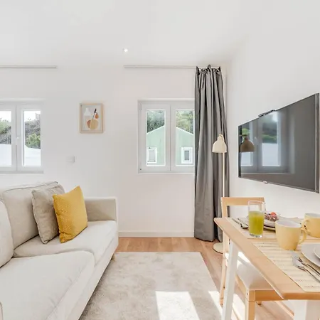 Blue Charm - Campolide Apartamento *