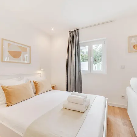 Blue Charm - Campolide Apartamento *