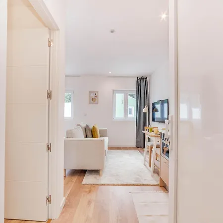 Blue Charm - Campolide *