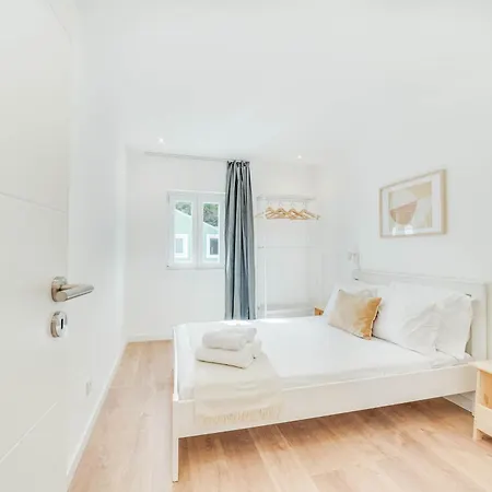 Blue Charm - Campolide Lisboa