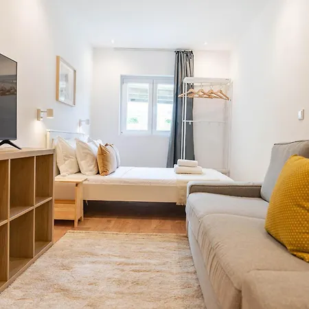 Blue Charm - Campolide Лиссабон