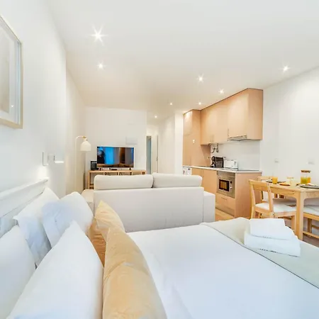 Blue Charm - Campolide Apartamento