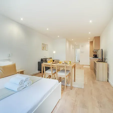 Blue Charm - Campolide Apartamento