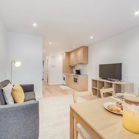 Blue Charm - Campolide Lisboa