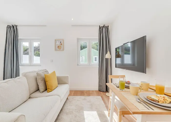 Blue Charm - Campolide Apartamento *