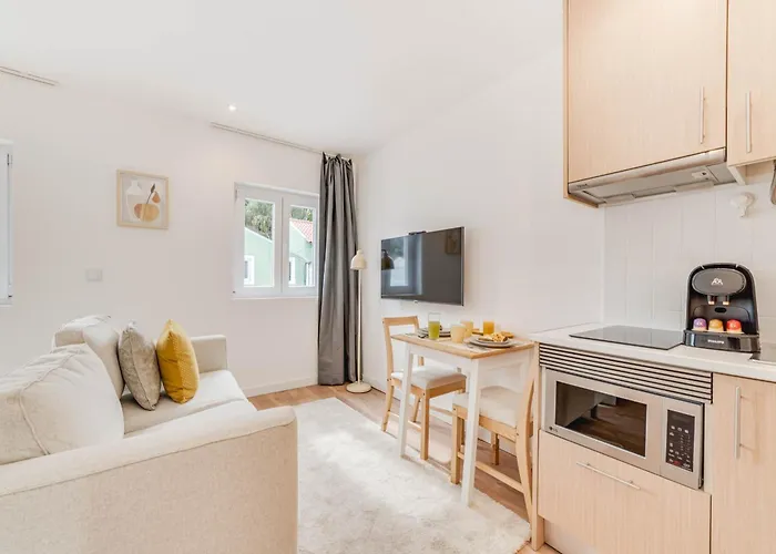 Blue Charm - Campolide * Lisboa