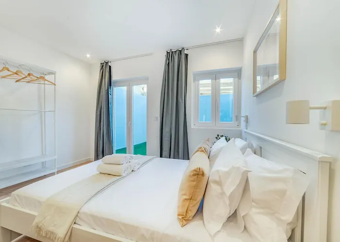 Blue Charm - Campolide Apartamento