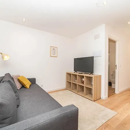 Apartment Blue Charm - Campolide