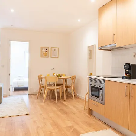 Blue Charm - Campolide Apartment